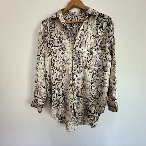 Wild Poppy Snake print lightweight button up blouse Size: M - Picture 1 of 4